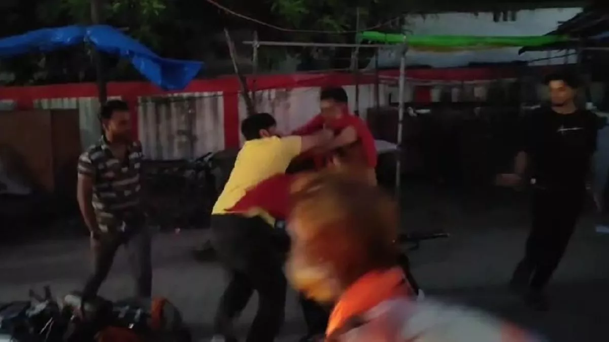 18_09_2025-jalaun_me_jhagda_24051854