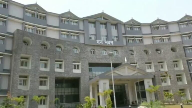 वन विभाग के फील्ड कर्मचारियों को सरकार का तोहफा, वर्दी भत्ता दोगुना तो धुलाई भत्ता 6 गुना बढ़ा