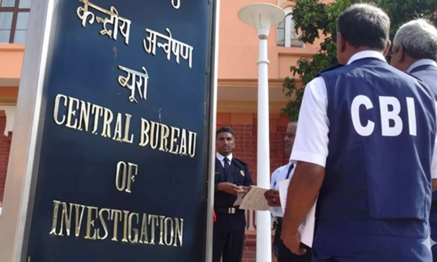 UKSSSC पेपर लीक मामले में CBI ने की पहली गिरफ्तारी:टिहरी की सहायक प्रोफेसर को पकड़ा, अब तक तीन लोग हो चुके गिरफ्तार