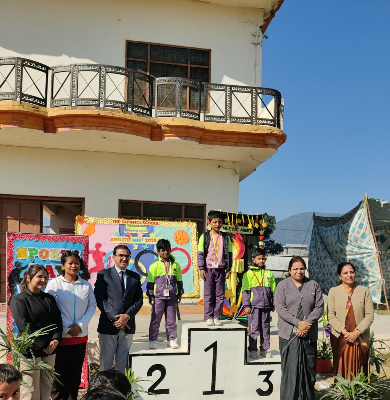 8e4c7064-738c-49c2-b432-44444a216a11