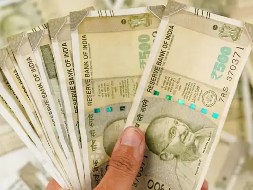 ऊधम सिंह नगर में फर्जी अधिकारी ने 64.72 लाख ठगे:वॉट्सऐप ग्रुप से शुरू हुआ झांसा, डीमैट खाता खुलवाकर कैश हड़पा