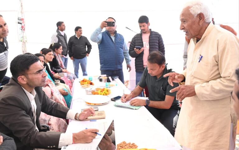 Breaking: छात्रों की पढ़ाई में अब नहीं होगी प्रभावित, लिस्ट्राबाद स्कूल में नई शिक्षिका तैनात