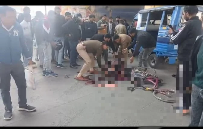 आईएसबीटी देहरादून में दर्दनाक हादसा: ट्रक की चपेट में आने से व्यक्ति की मौत, प्रवर्तन अधिकारी अनुराधा पंत ने आरोपी ट्रक पकड़ा