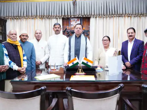 कुंभ में देवभूमि की धार्मिक और सांस्कृतिक विरासत का प्रदर्शन:सीएम धामी बोले- 2027 कुंभ में उत्तराखंड की देवडोलियों की भव्य शोभायात्रा होगी