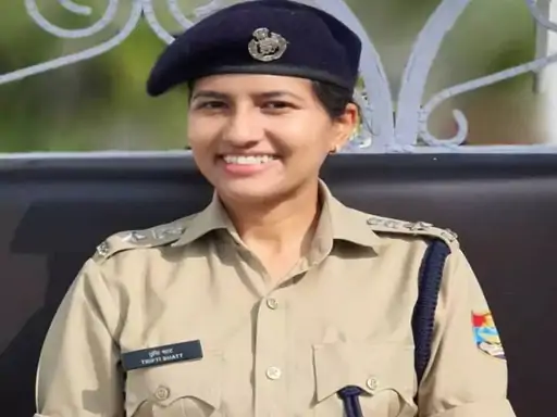 उत्तराखंड में 15 आईपीएस अधिकारियों के तबादले:तृप्ति भट्ट को अपर सचिव गृह की जिम्मेदारी, फायर पुलिस अधीक्षक का भी प्रभार