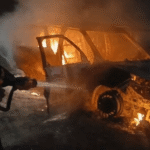 हल्द्वानी: चलती कार बनी आग का गोला, चालक ने कूदकर बचाई जान