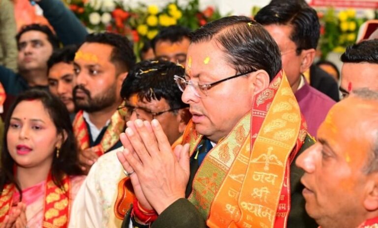 खाटू श्याम धाम पहुँचे मुख्यमंत्री धामी, प्राण प्रतिष्ठा महोत्सव में लिया भाग