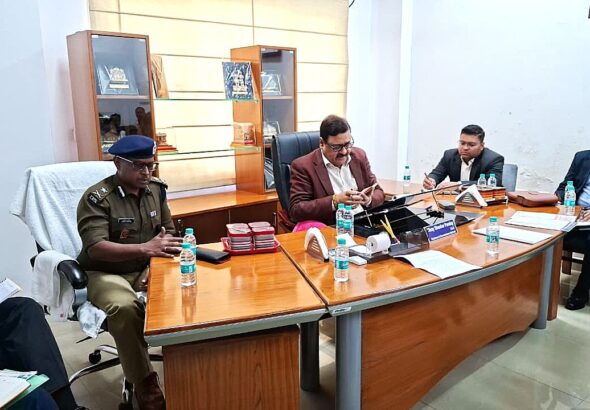 चारधाम यात्रा 2026 की तैयारियाँ तेजः गढ़वाल आयुक्त ने स्टेकहोल्डर्स संग की अहम बैठक