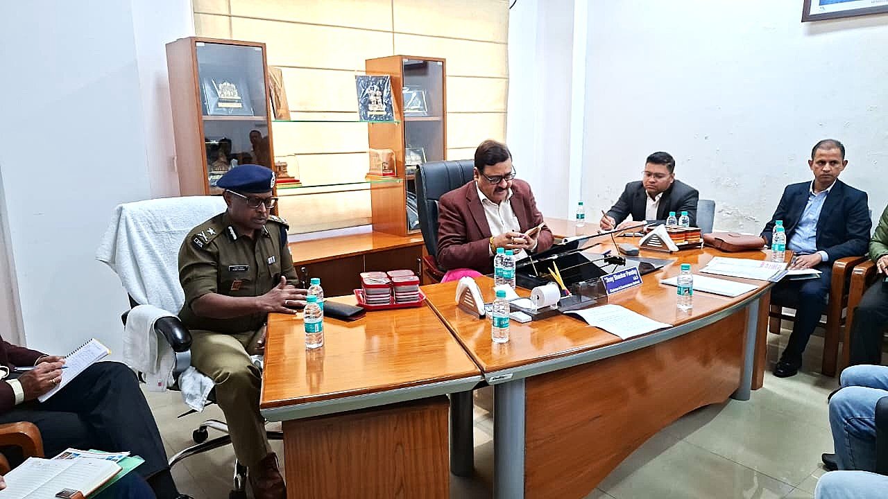 चारधाम यात्रा 2026 की तैयारियाँ तेजः गढ़वाल आयुक्त ने स्टेकहोल्डर्स संग की अहम बैठक