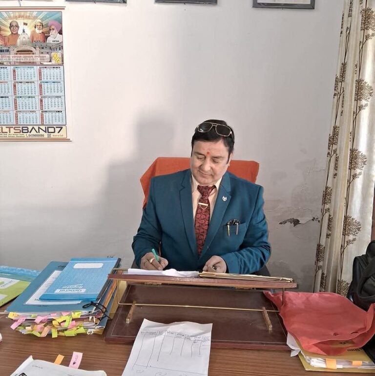 होली के त्योहार पर जनता में बनी असमंजस की स्थिति को देखते हुए उत्तराखंड ज्योतिष रत्न आचार्य दैवज्ञ का बहुप्रतीक्षित बयान हुआ जारी।