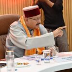 गड्ढा मुक्त सड़कों के लिए पैचवर्क में लापरवाही बर्दाश्त नहीं: सतपाल महाराज