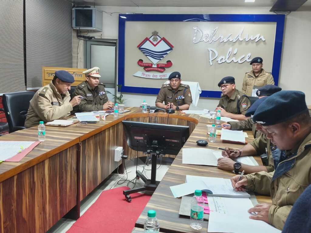 देहरादून SSP की सख्त चेतावनी: थाना क्षेत्र में गड़बड़ी हुई तो प्रभारी पर होगी कार्रवाई