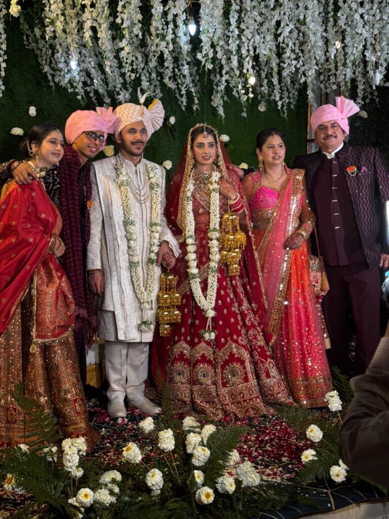 4b4e4e40-61fe-4a73-893d-d9b969ecbd14