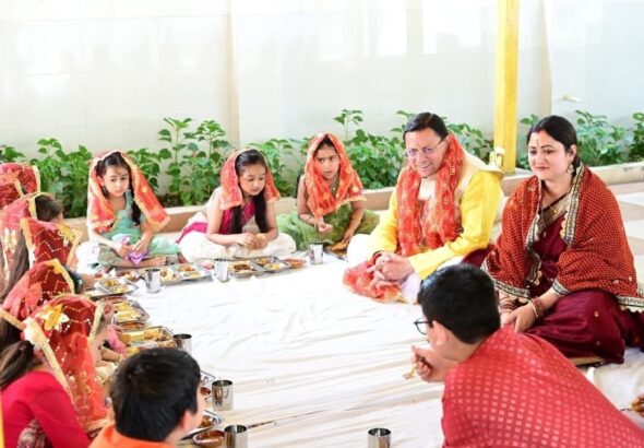 रामनवमी पर मुख्यमंत्री आवास में कन्या पूजन, CM पुष्कर सिंह धामी ने दिया नारी सम्मान का संदेश