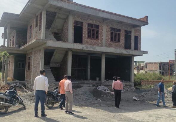 देहरादून में अवैध निर्माण करने वालों पर एमडीडीए का शिकंजा, अवैध निर्माणों पर ताबड़तोड़ सीलिंग की कार्रवाई, निर्माण स्थलों का प्रवर्तन टीम ने किया स्थलीय निरीक्षण