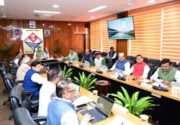 धामी कैबिनेट बैठक शुरू: नए मंत्रियों का स्वागत, PM मोदी के संदेश पर आभार