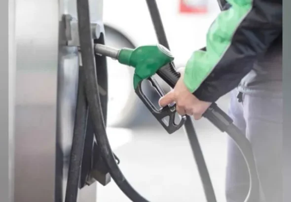 प्रीमियम पेट्रोल महंगा: 20 मार्च से ₹2+ प्रति लीटर बढ़े दाम, आम पेट्रोल फिलहाल स्थिर