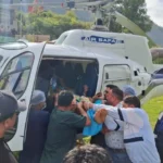 चारापत्ती-काटने-के-दौरान-पेड़-से-गिरी-महिला-हालत-गंभीर-हेली-सेवा-से-भिजवाया-एम्स-780x470-1