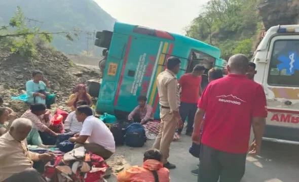 1200-675-26662573-thumbnail-16x9-accidentbus-640x360-1