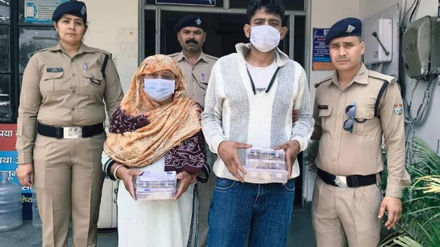 Mother-son-arrested-with-smack-1780570355549_v