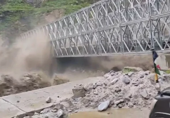 27359939_chamoli-3