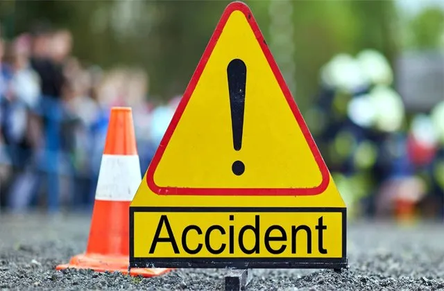 2024_12image_10_42_384378233accident